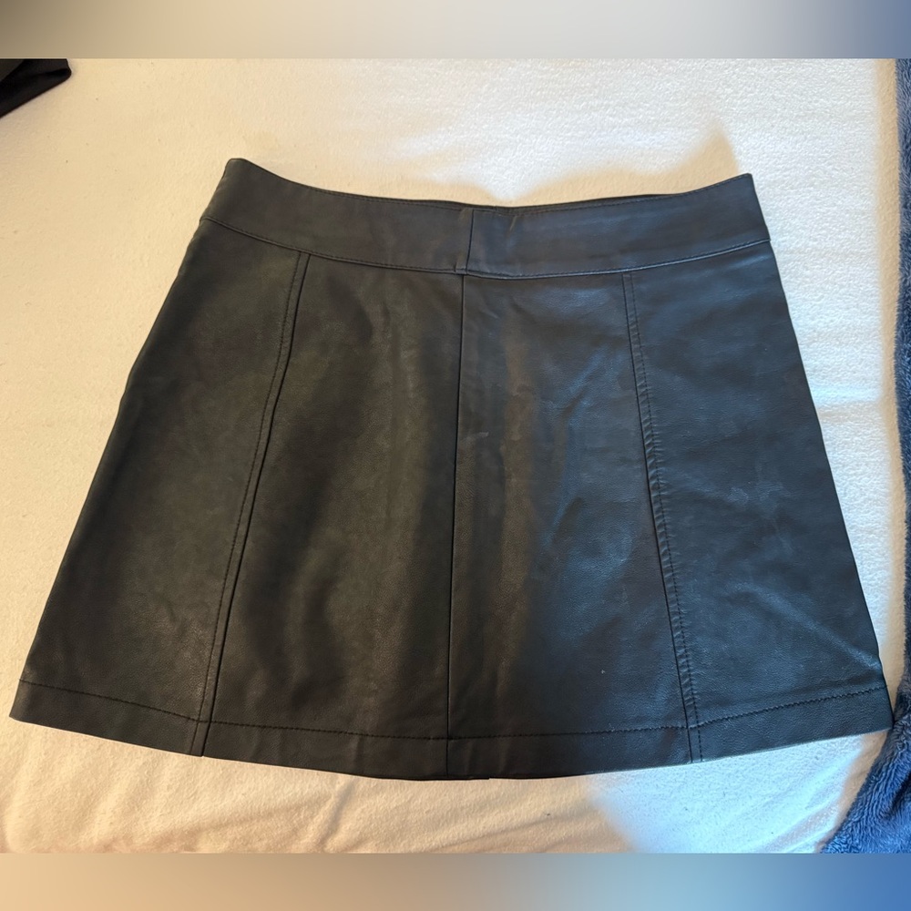 Forever 21 Black Mini Skirt